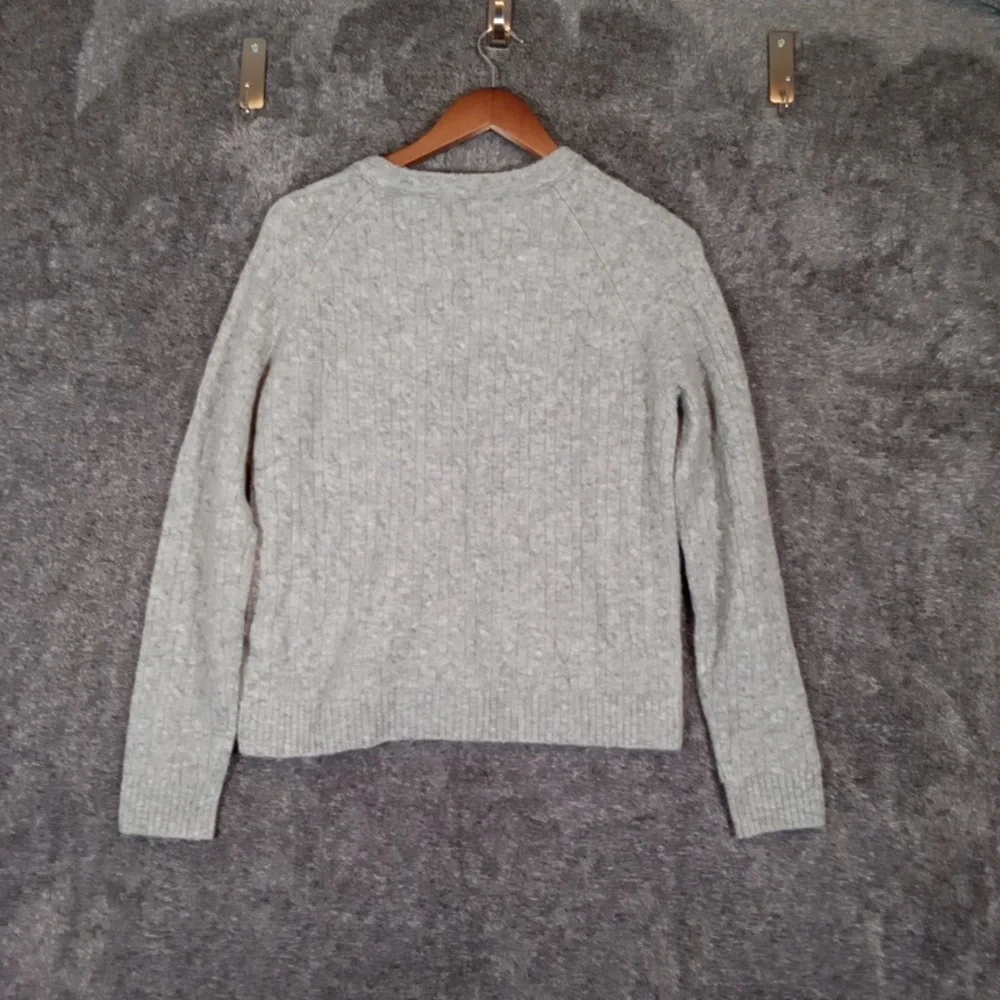 J. Crew Wool Blend Heather Gray Cable Knit Sweater With Side Buttons Sz Small